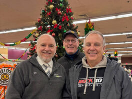 
			
				                                Gerritys owner Joe Fasula, Abington Rotary President Chris Loftus, and Rock 107 VP/GM Terry Deitz joined forces to develop and execute Moms Helpers.
                                 Submitted Photo

			
		